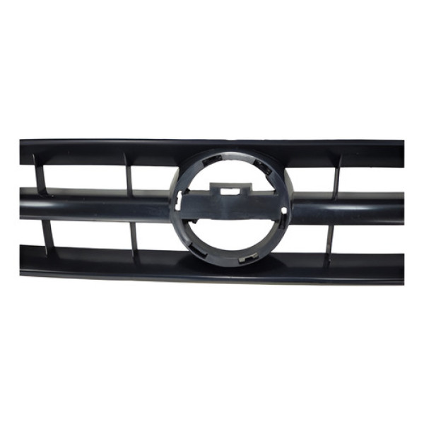 Grade Radiador Corsa Montana Preta Sem Emblema 2002 2007 Preto