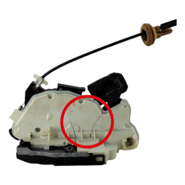 Fechadura Eletrica Porta Traseira Esquerda Golf 2015 Detalhe