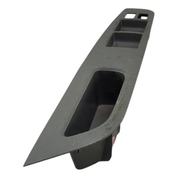 Moldura Botao Vidro Dianteiro Esquerdo Nissan Livina 2014