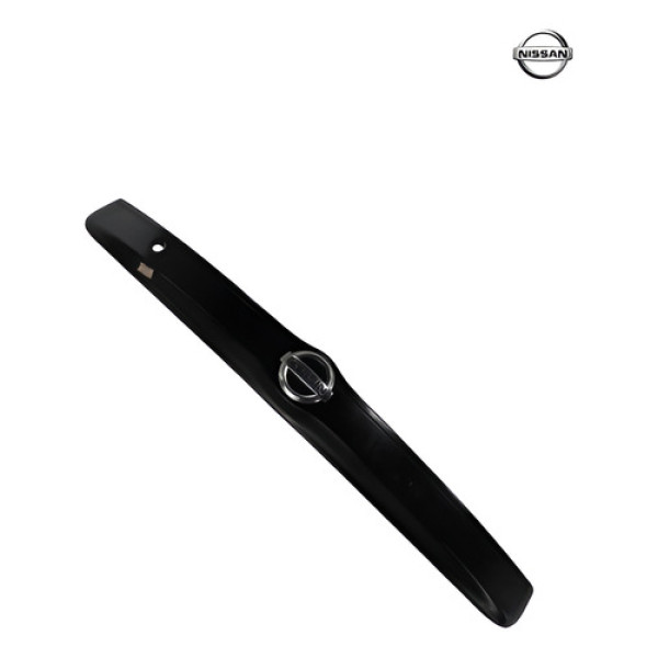 Friso Moldura Tampa Traseira Nissan Versa 2016 2018 Preto