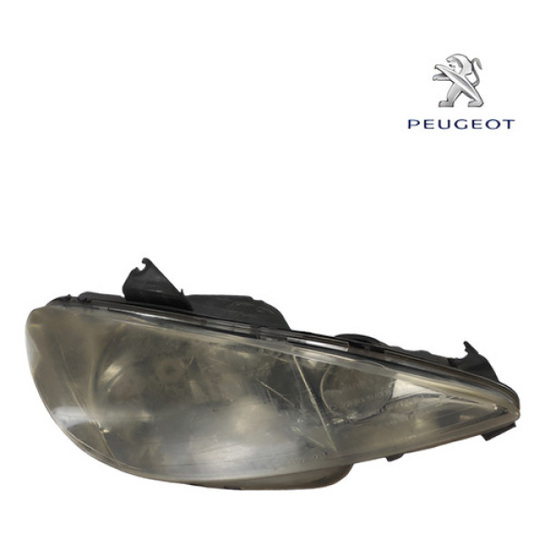 Farol Dianteiro Direito Detalhe Peugeot 206 1999 2011 Direito