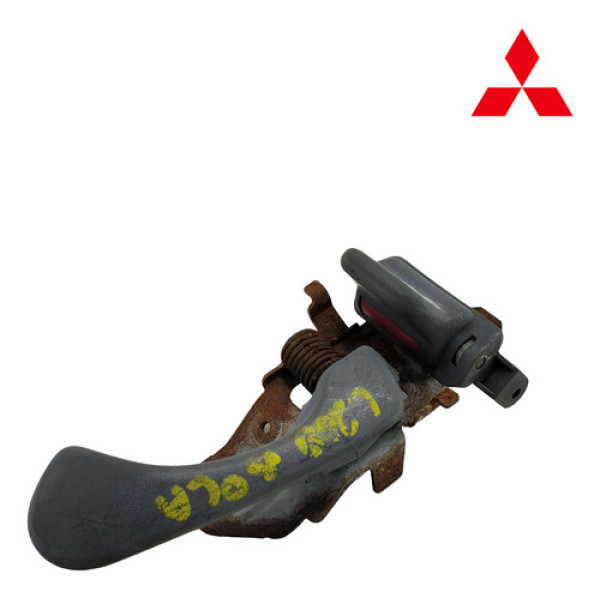 Macaneta Interna Porta Dianteira Mitsubishi L200 04 12 Dir Dianteira