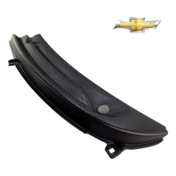 Grade Churrasqueira Parabrisa Chevrolet Corsa 03 06 Lado Esq