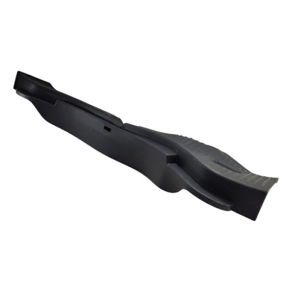 Soleira Moldura Porta Malas Chevrolet Tracker 2017 2019 Preto