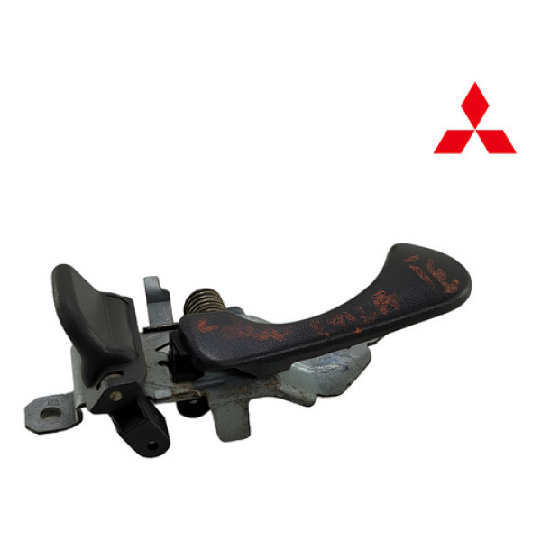 Macaneta Interna Porta Dianteira Mitsubishi L200 04 12 Esq Dianteira
