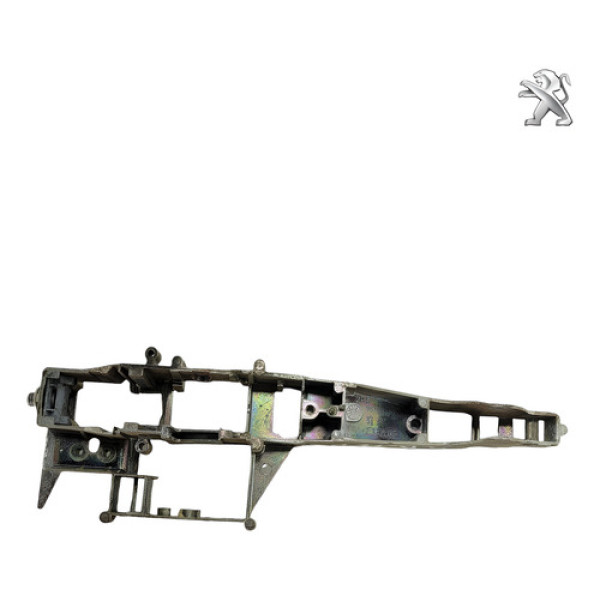 Suporte Macaneta Externa Dianteira Direita Peugeot 2008 2013 Dianteira