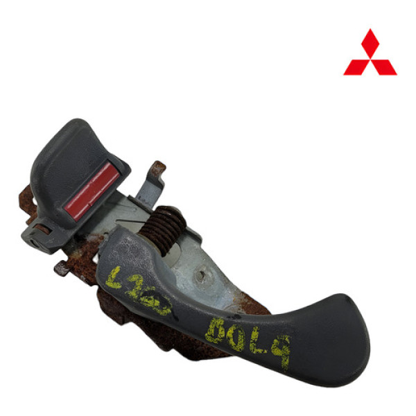 Macaneta Interna Dianteira Mitsubishi L200 2005 Esquerda Dianteira