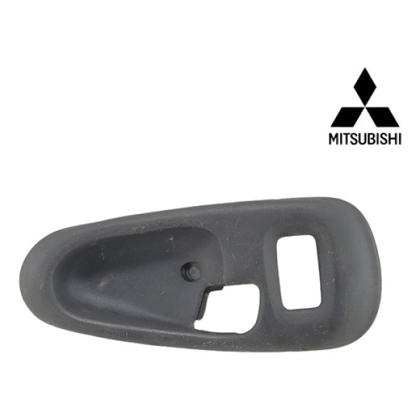 Moldura Macaneta Interna Mitsubishi L200 05 12 Lado Direito Dianteira