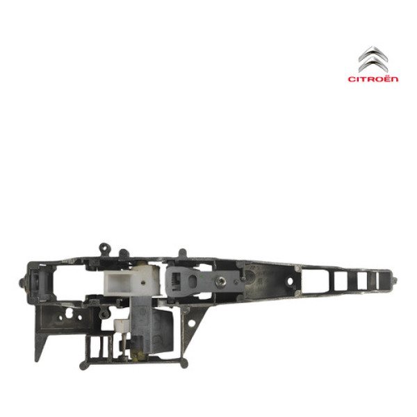 Suporte Macaneta Externo Dianteiro Direito Citroen C3 2013 Dianteira