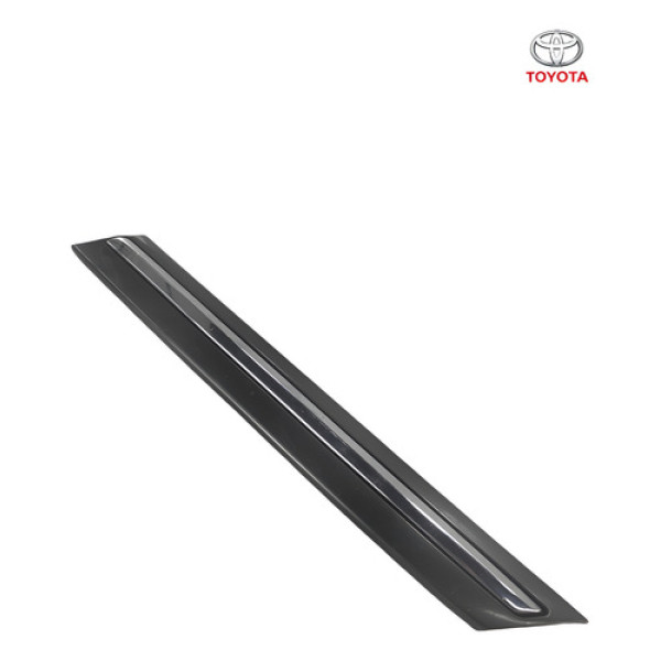 Moldura Grade Radiador Direito Toyota Corolla 2010 2012 Preto Direito
