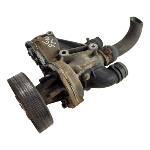 Bomba D\'água Com Carcaça Volkswagen Golf 1995 1998 