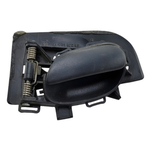 Macaneta Externa Traseira Direita Peugeot 206 2006 Dianteira/traseira