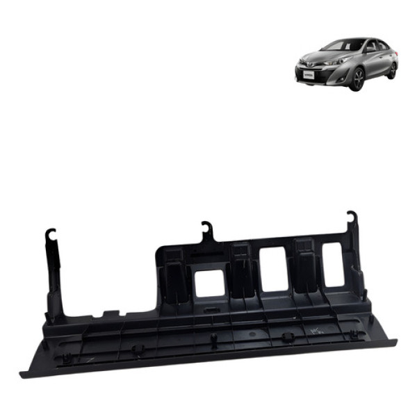 Acabamento Moldura Porta Malas Toyota Yaris Sedan 2019 2020