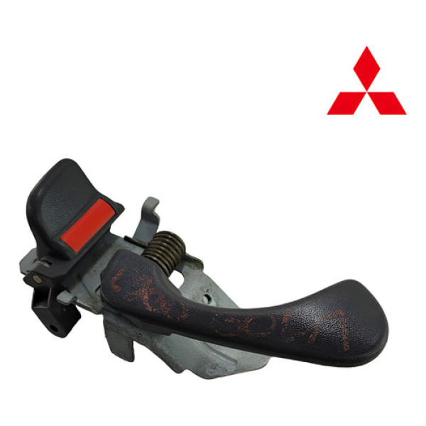 Macaneta Interna Porta Dianteira Mitsubishi L200 04 12 Esq Dianteira