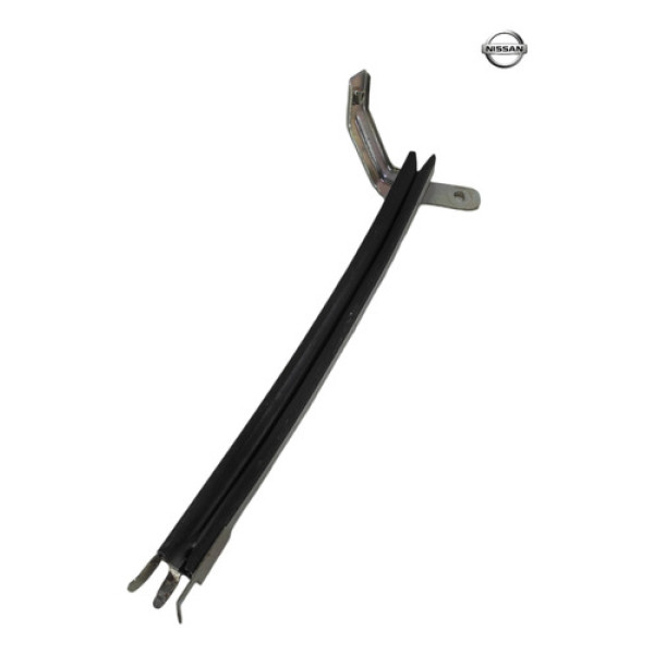 Guia Vidro Porta Dianteira Direita Nissan Sentra 2014 2016