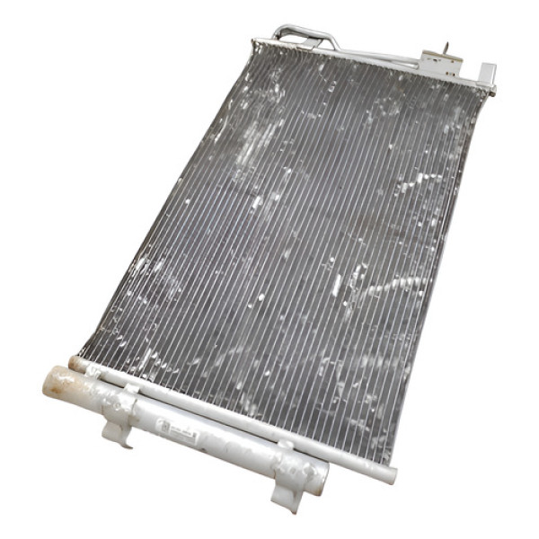 Condensador Ford Focus 1.6 1.8 2.0 2009 2013