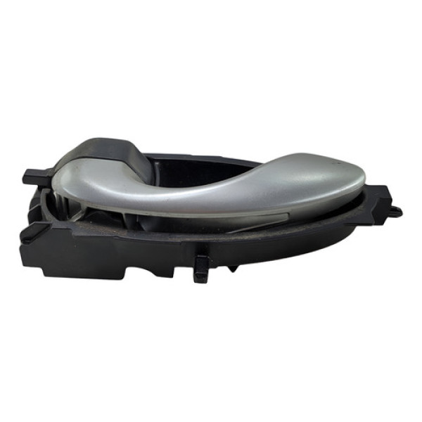 Macaneta Interna Traseira Esquerda Toyota Yaris 2019 2020 Dianteira