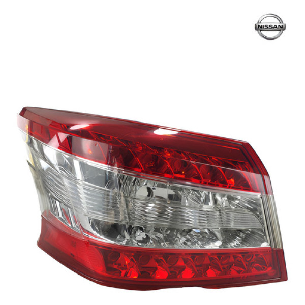 Lanterna Traseira Esquerda Nissan Sentra 2014 2016 Detalhe Esquerdo Vermelho