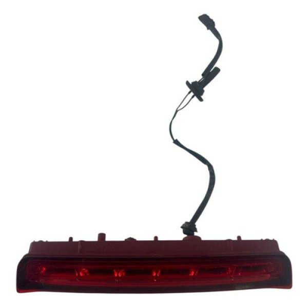 Break Light Luz Freio Tampa Traseira Chevrolet Tracjer 2015