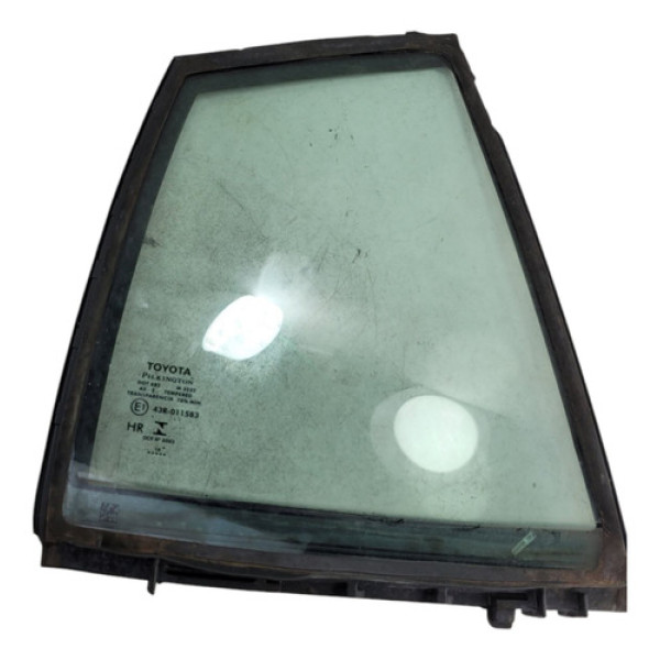 Vidro Vigia Traseiro Direito Toyota Yaris 2018 2019