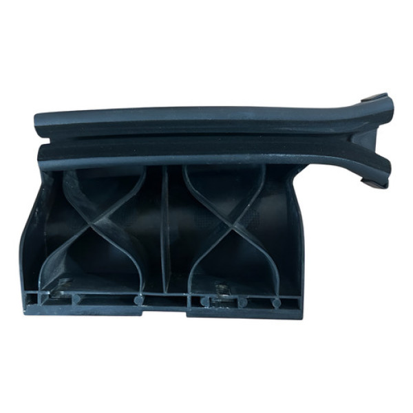 Guia Vidro Porta Dianteira Direita Peugeot 2008 2021 Usado Preto